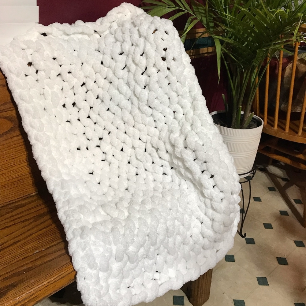 Chunky knit blankets